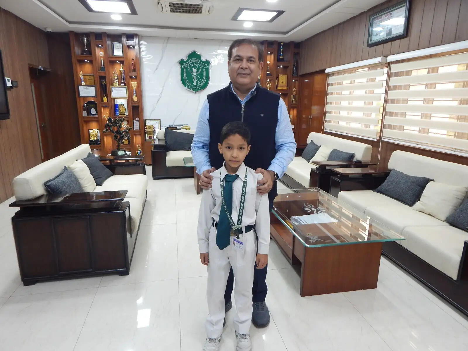 डीपीएस रानीपुर के छात्र अर्णव बिष्ट का राष्ट्रीय बैडमिंटन चौंपियनशिप के लिए चयन