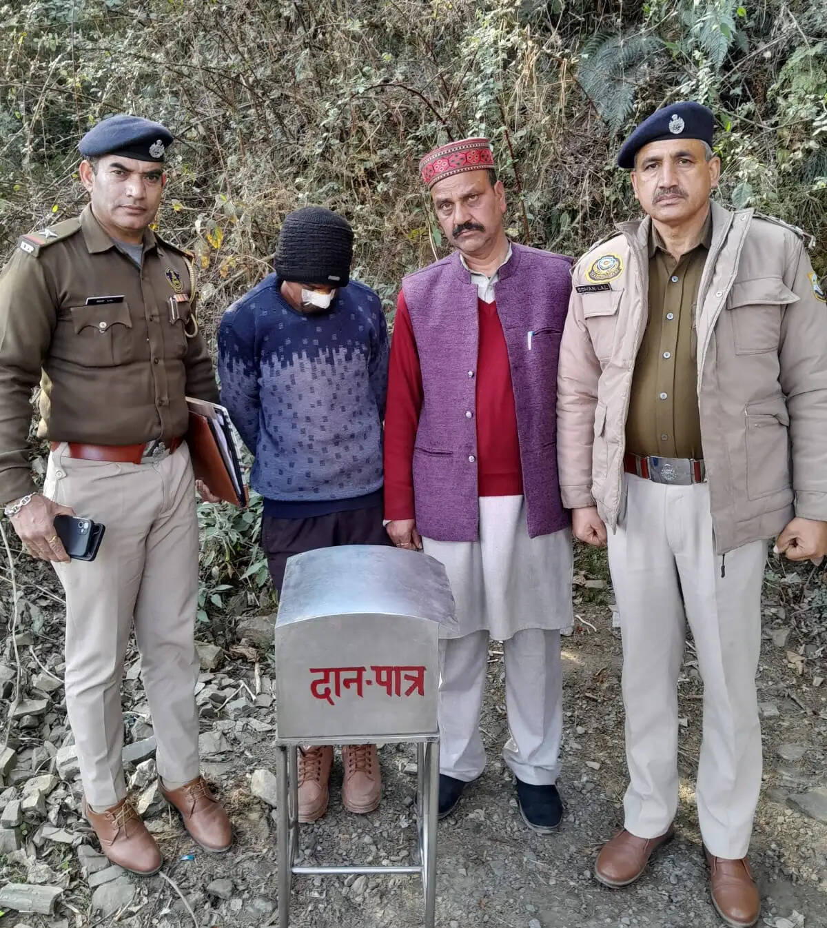 मंदिर से दान पेटी चुराने वाला आरोपी गिरफ्तार, नकदी बरामद