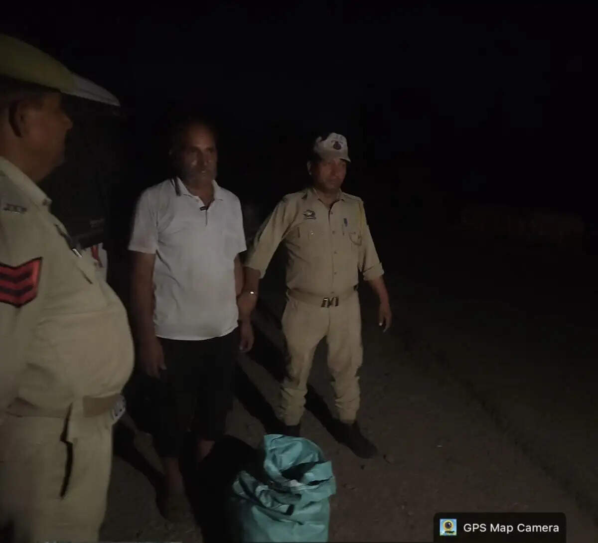 अवैध शराब के साथ तस्कर गिरफ्तार