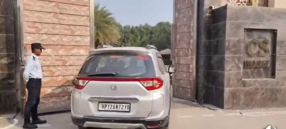 बसपा विधायक उमाशंकर सिंह के बलिया के ठिकानों पर दूसरे दिन भी आयकर की कार्रवाई जारी