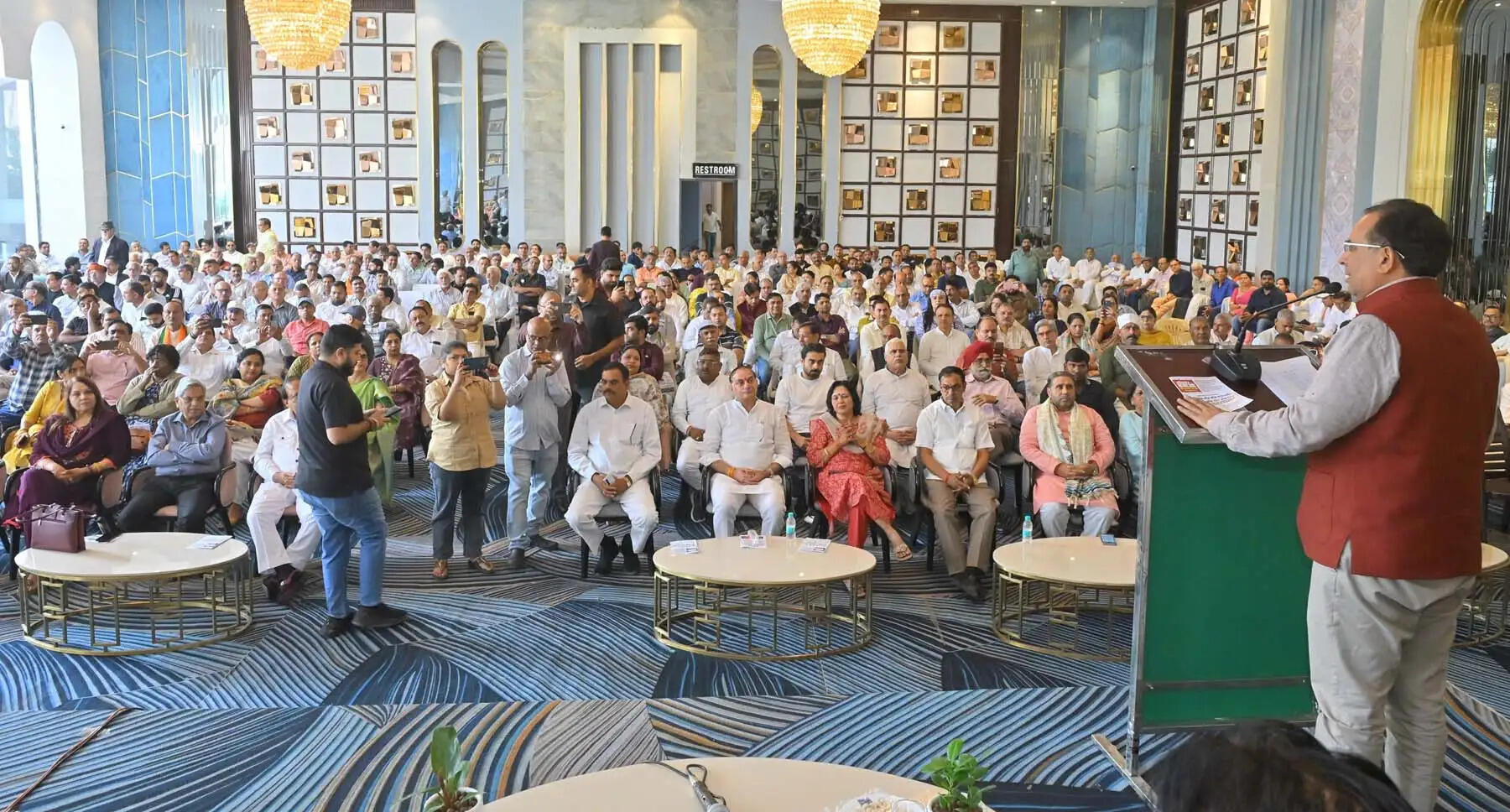 गुरुग्राम: संवैधानिक मूल्यों की रक्षा के लिए जागरूक समाज की भूमिका महत्वपूर्ण: कैप्टन अभिमन्यु