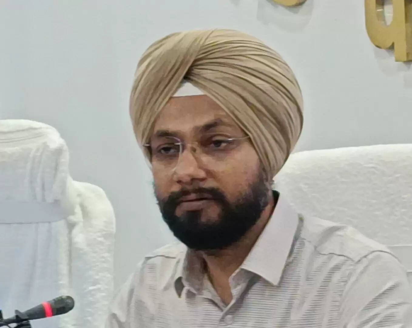 प्राइवेटक स्कूल की मनमानी पर जिला प्रशासन सख्त, अभिभावकों को मिली बड़ी राहत