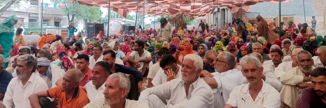 हांसी : चानौत के ग्रामीणों के समर्थन में आए दो गांव, पाइप लाइन का विराेध