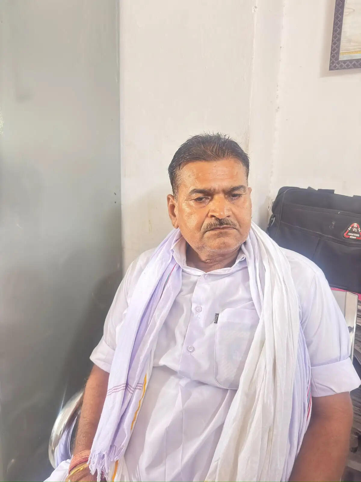 नेखमबंदी के बदले रिश्वत लेते भू-अभिलेख निरीक्षक गिरफ्तार