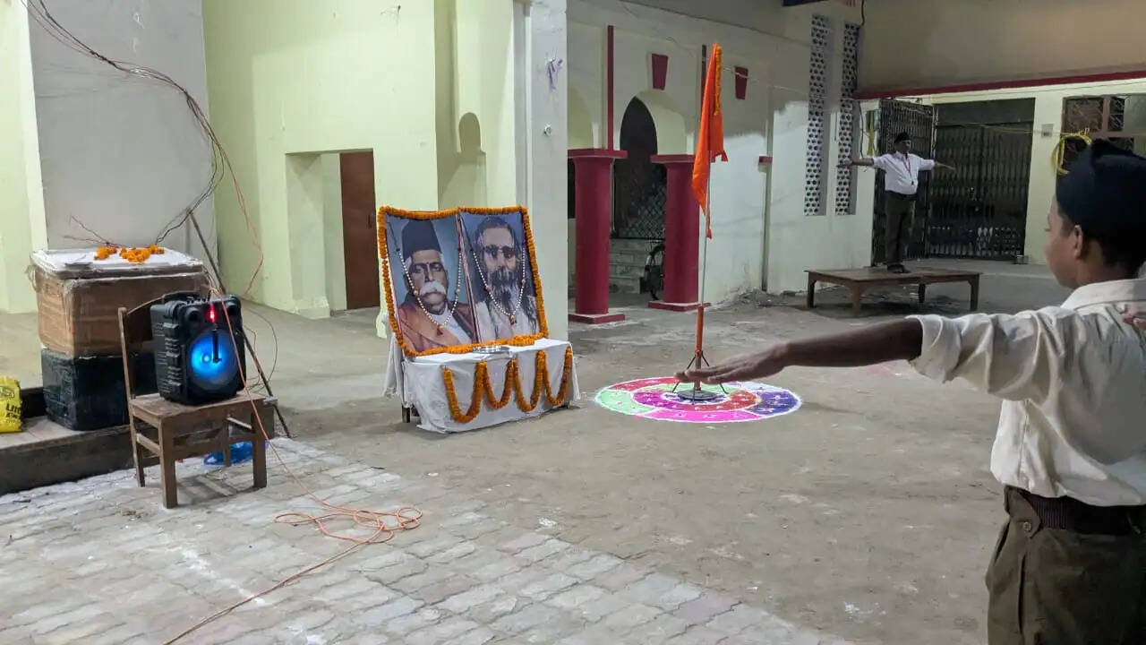 बगहा के राष्ट्रीय स्वयंसेवक संघ ने शरद पूर्णिमा मनाया