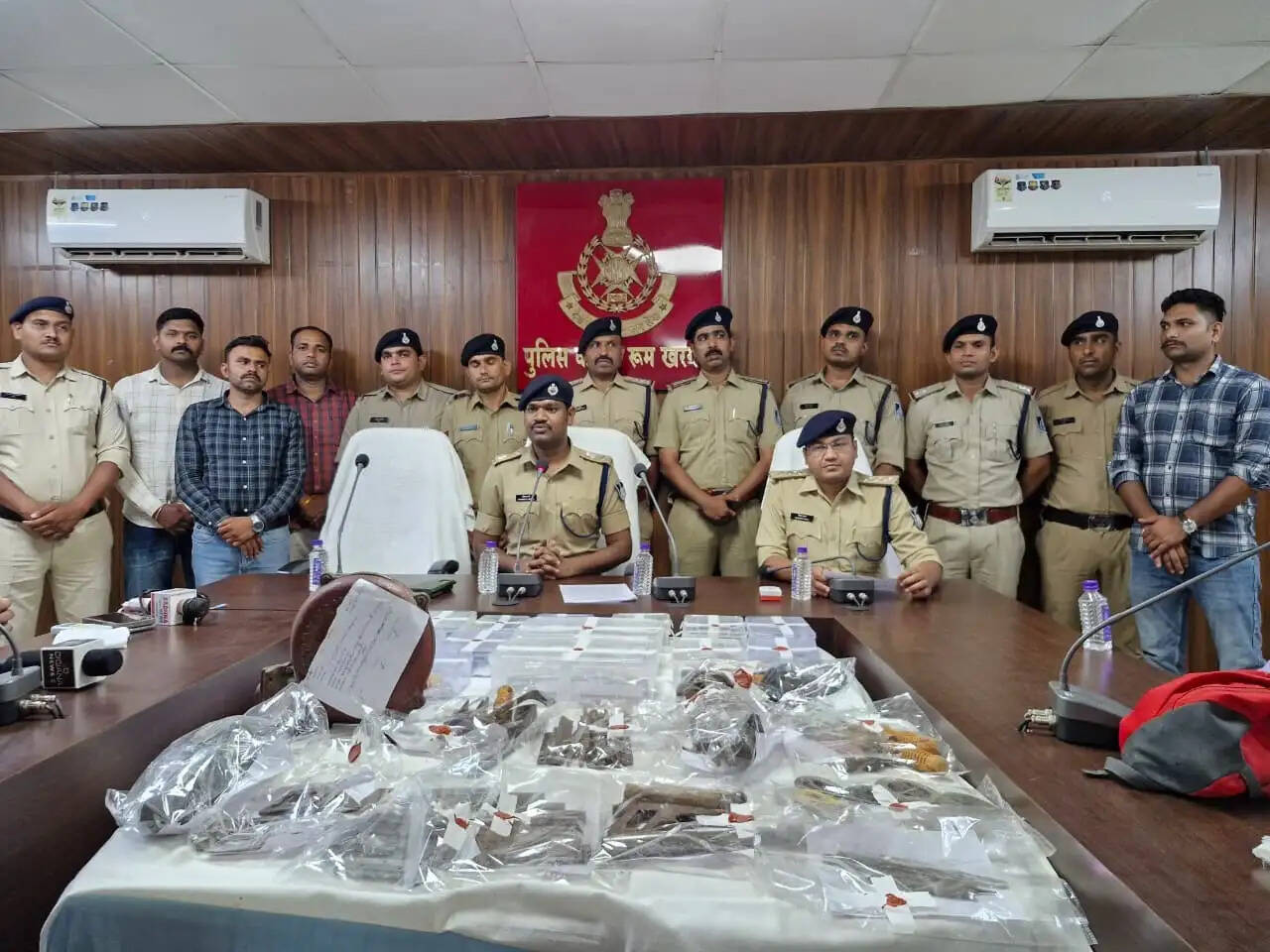 मध्यप्रदेश पुलिस के विशेष अभियान में 15 दिन में 87 धारदार हथियार जब्त