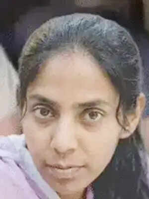 सोनीपत : विवाहिता ने कमरे में फंदा लगाया, पति समेत चार पर मामला दर्ज