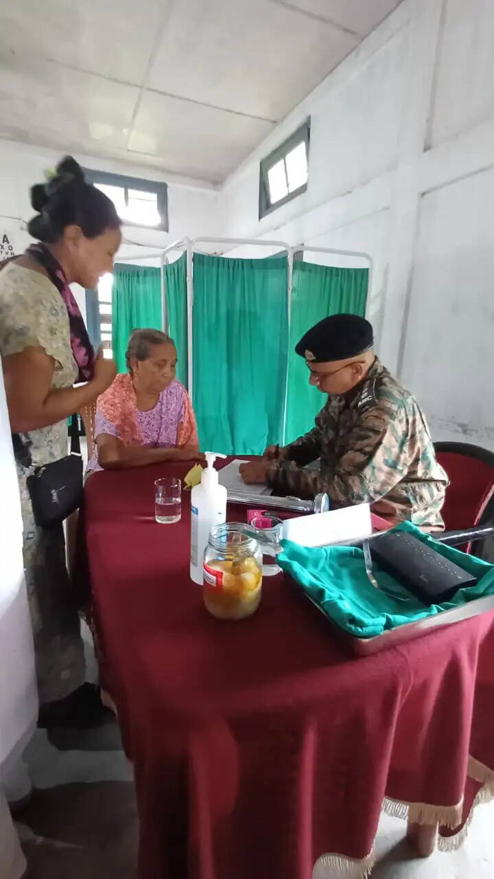 असम-अरुणाचल सीमावर्ती इलाके में मेगा स्वास्थ्य शिविर आयोजित