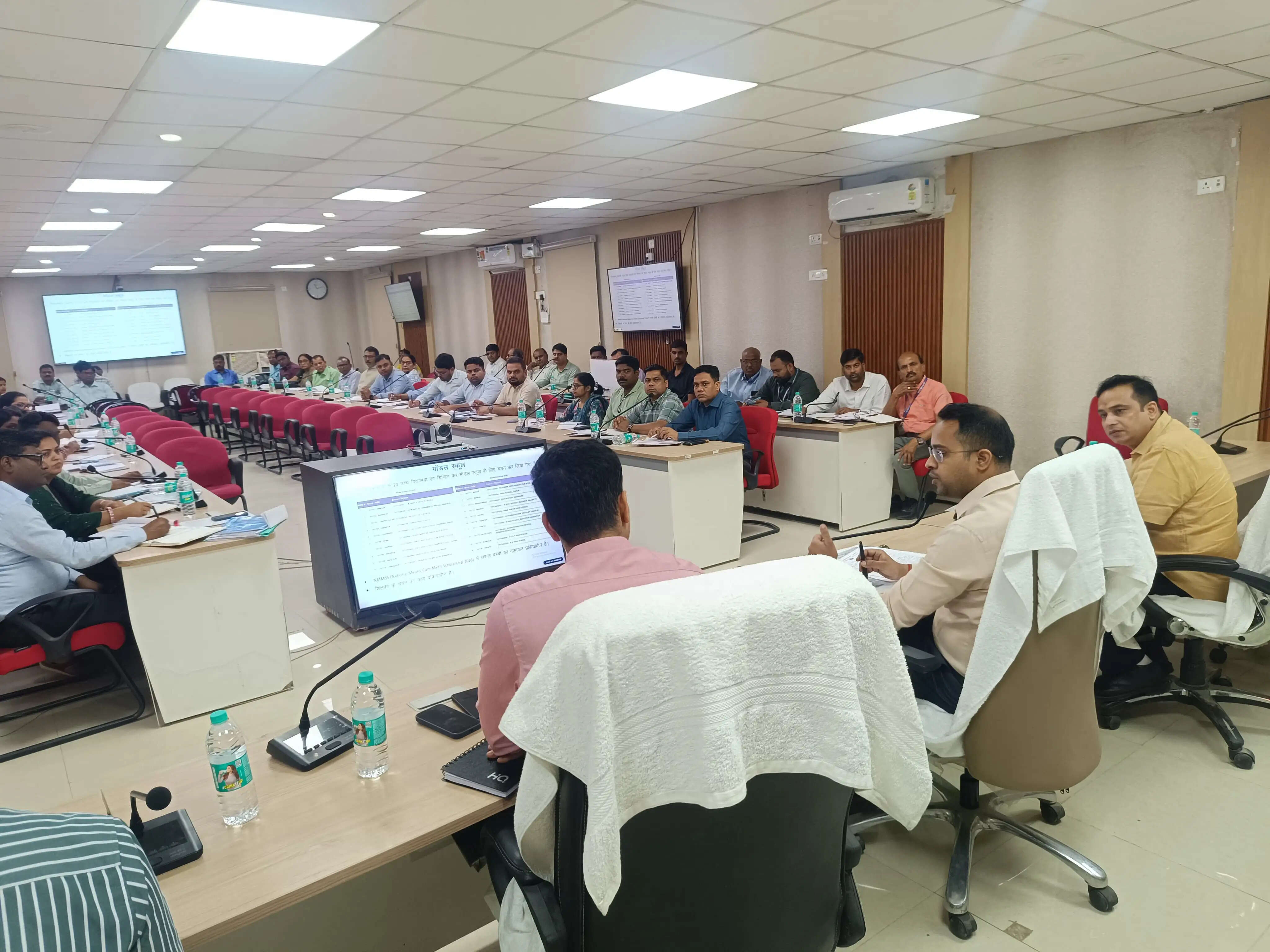 सारण जिले के प्रत्येक प्रखंड में एक मॉडल स्कूल विकसित होगा