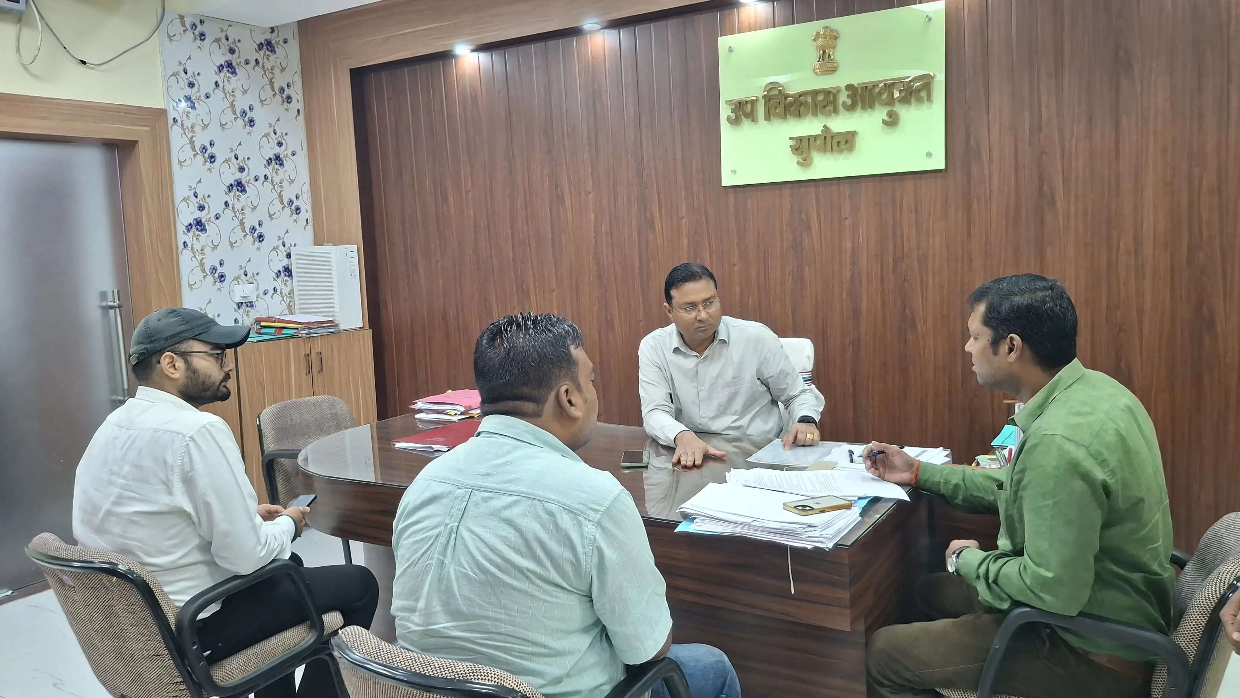 सामाजिक सुरक्षा के तहत कंबल खरीद को लेकर जिला स्तरीय क्रय समिति की बैठक
