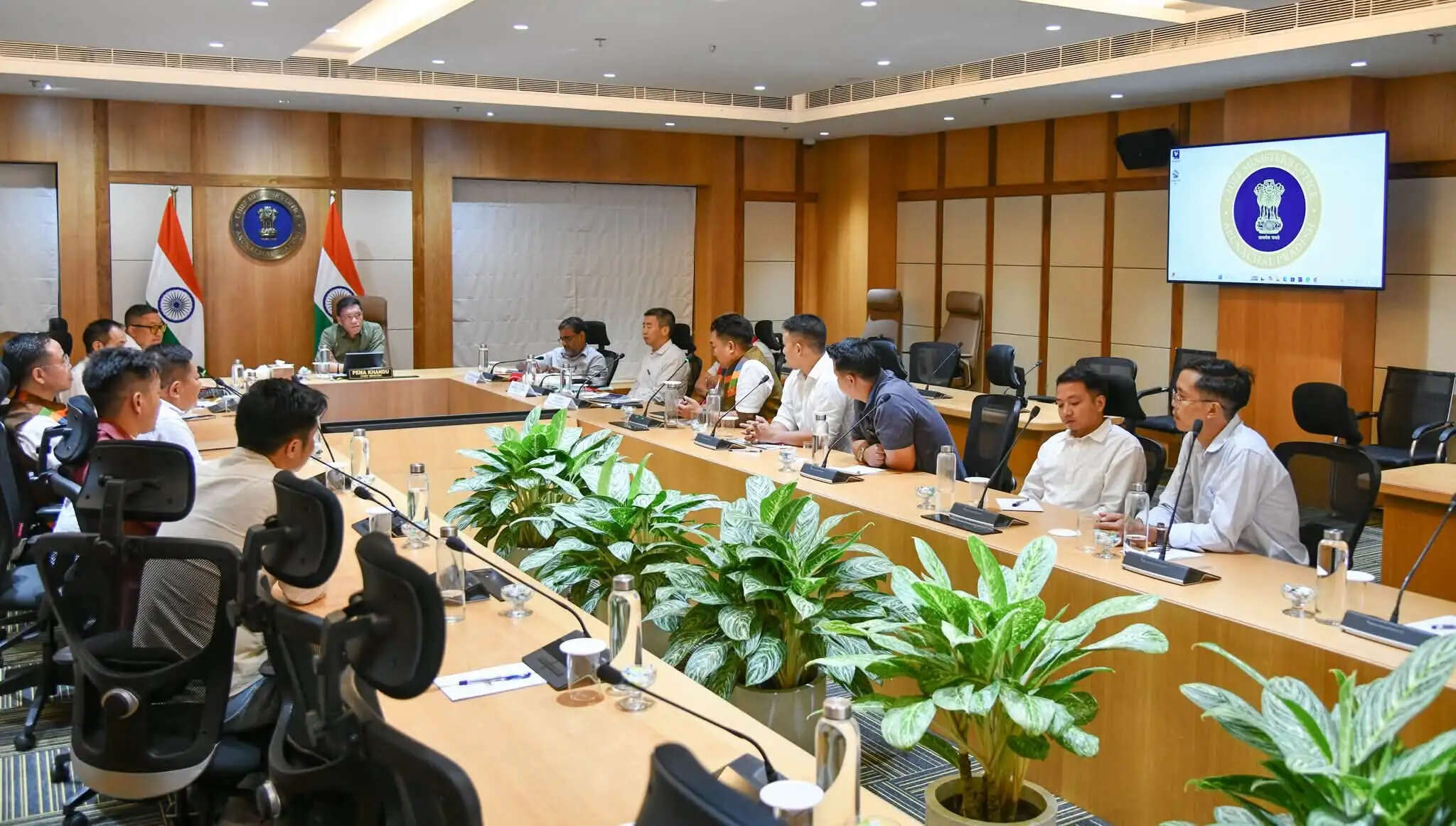 'म्रा वेलफेयर सोसाइटी' और 'नाह वेलफेयर सोसाइटी' के प्रतिनिधियों के साथ मुख्यमंत्री ने की बैठक