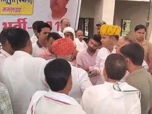 गुर्जर महापंचायत स्थगित, 372 अभ्यर्थियों की नियुक्ति को लेकर आंदोलन जारी