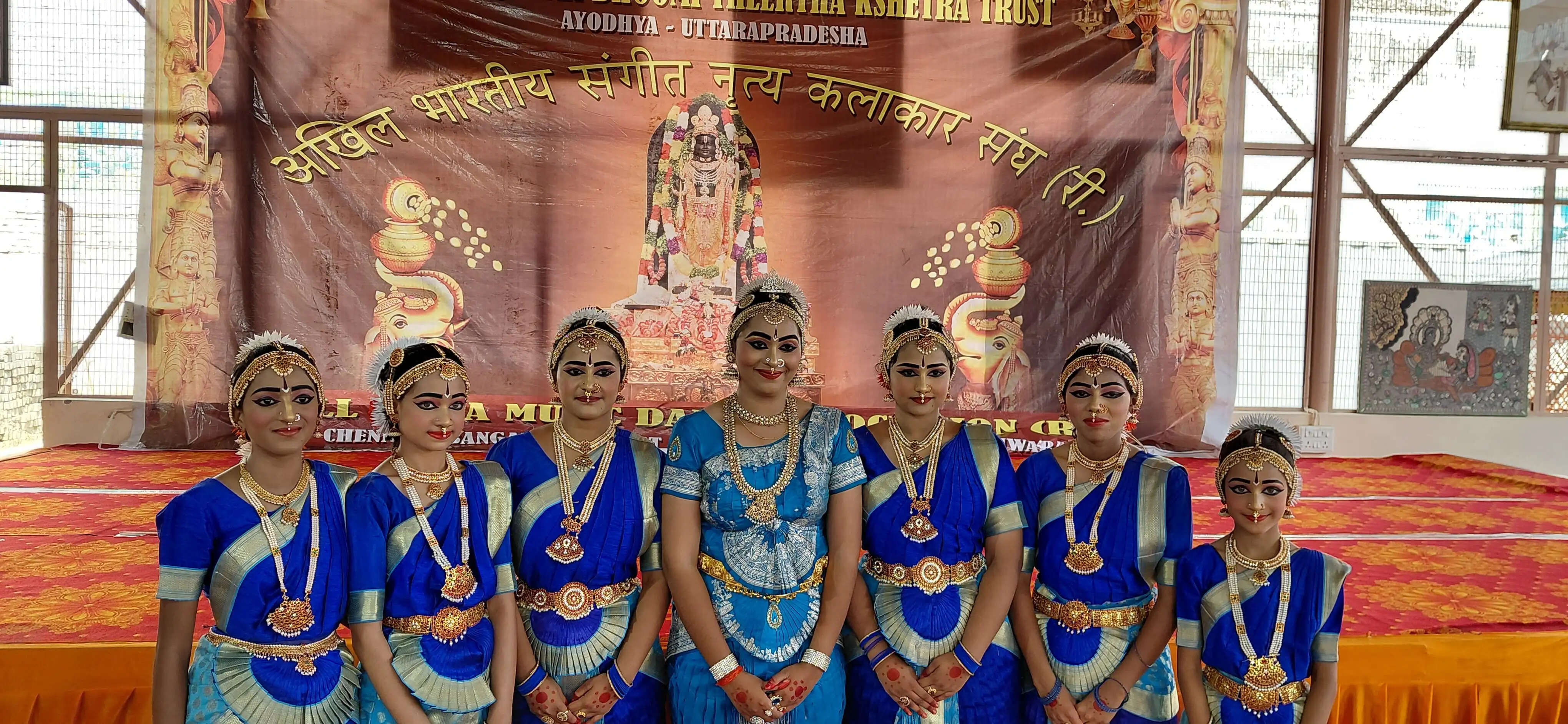 श्री राम मंदिर परिसर में हुई मनमोहक नृत्य के साथ श्रीराम स्तुति