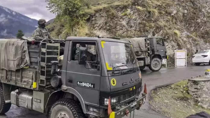 (अपडेट) किश्तवाड़ में आतंकियों से मुठभेड़ में सेना का जवान घायल, अभियान जारी