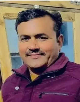 कार पर ताबड़तोड़ फायरिंग कर पूर्व प्रधान की हत्या, भाई गंभीर रूप से घायल