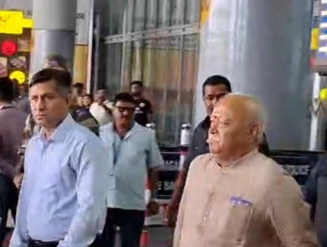 पश्चिम बंगाल के तीन दिवसीय दौरे में पहले दिन बर्दवान पहुंचे संघ प्रमुख डॉ. भागवत, संगठन विस्तार पर होगी चर्चा