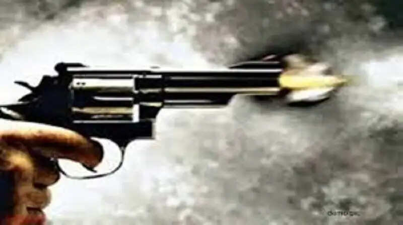 ग्वालियर में जमीन विवाद ने लिया हिंसक रूप, युवक को घेरकर मारी गोली,&nbsp;हालत गंभीर