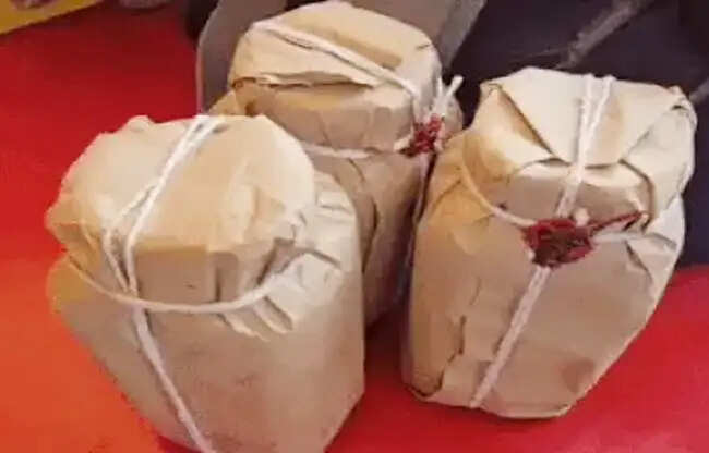 सोनीपत में घेवर विक्रेताओं पर छापेमारी, 13 नमूने सील, 28 किलो घेवर नष्ट