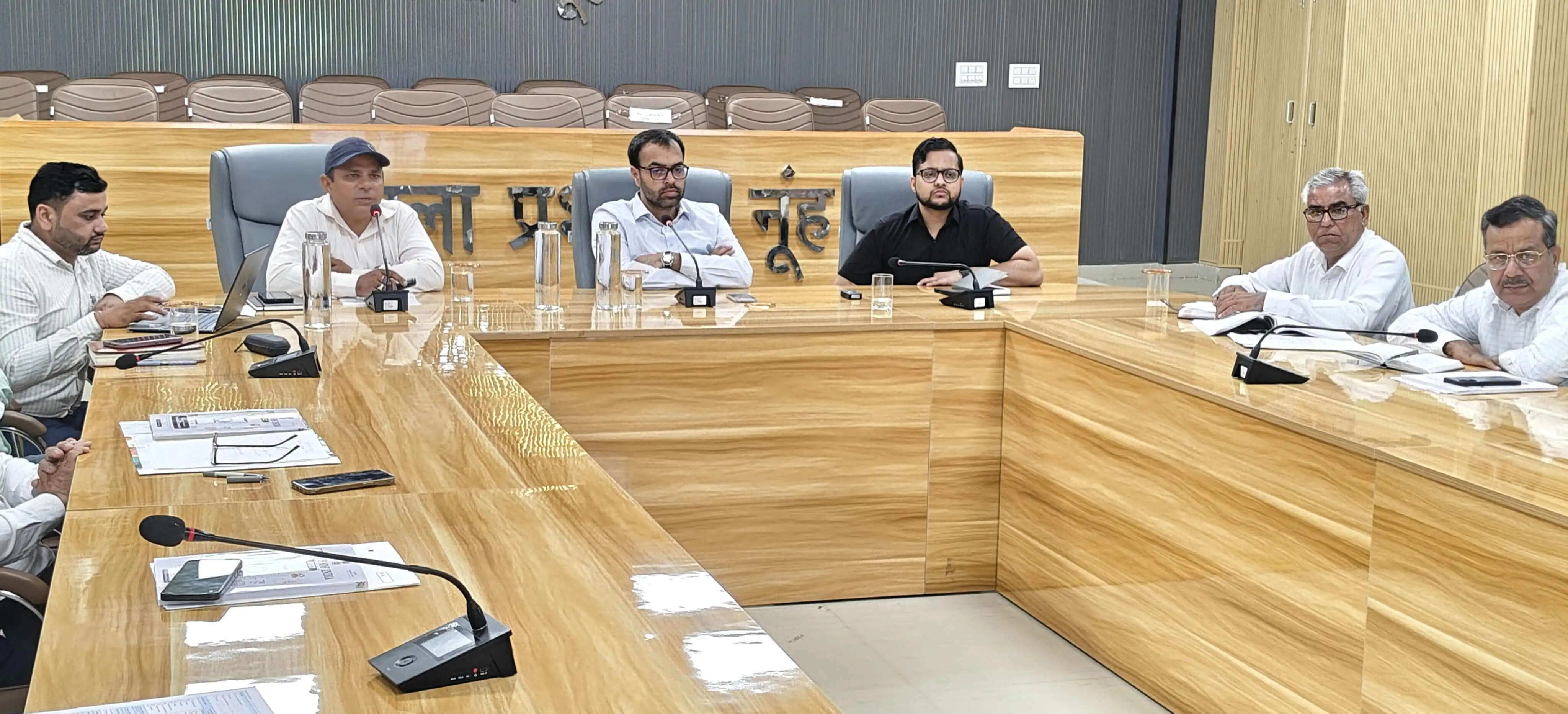 नूंह: जनगणना-2027 के द्वितीय चरण की तैयारियों को लेकर अधिकारियों को दिया प्रशिक्षण