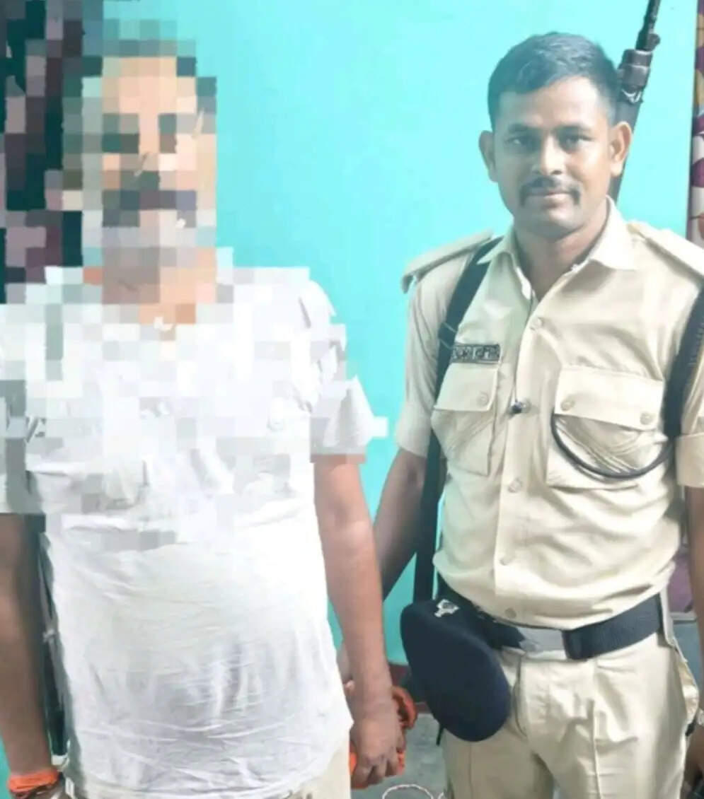 जलालपुर हत्या कांड का फरार आरोपित गिरफ्तार