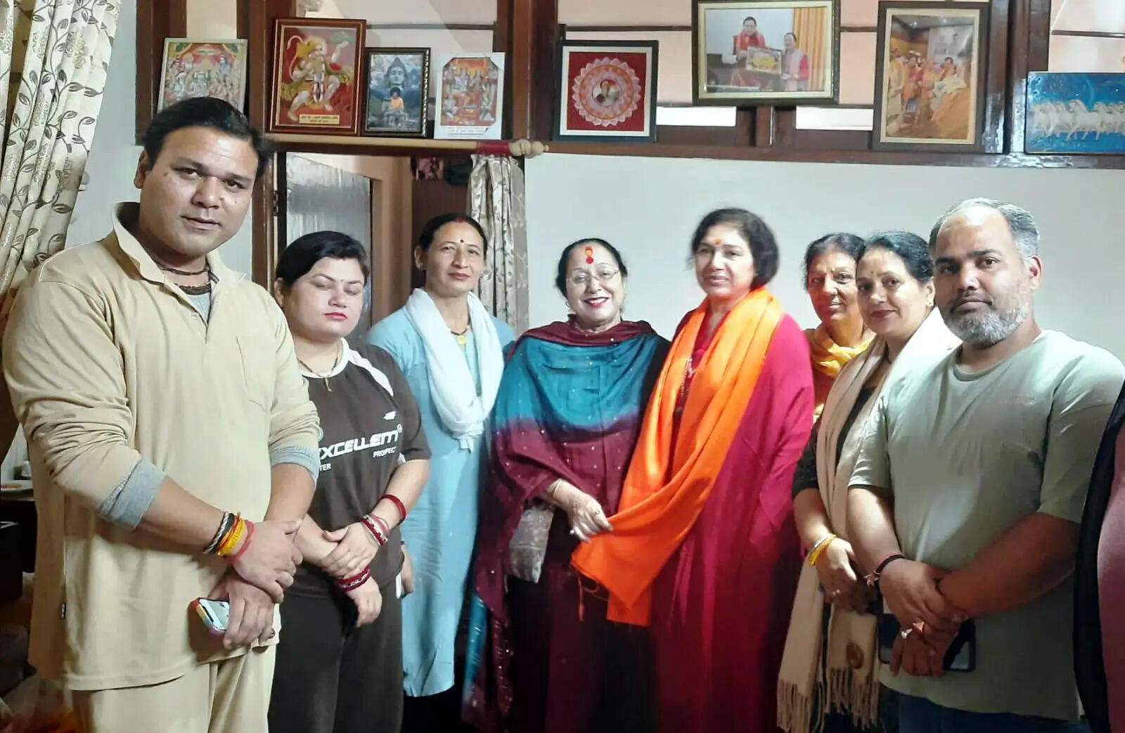 श्री पंचायती निरंजनी अखाड़ा की पीठाधीश्वर पहुंचीं नैनीताल