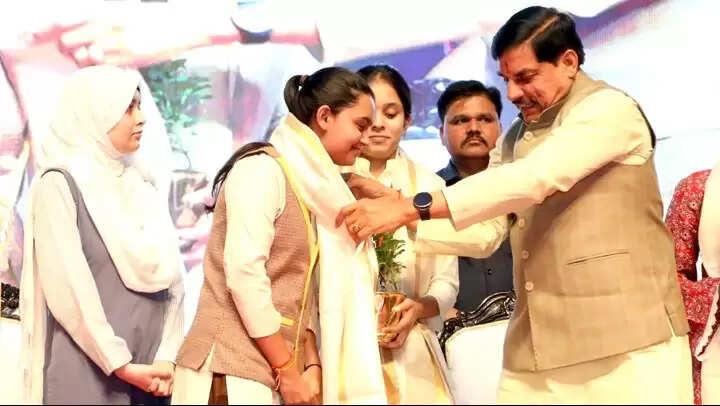 प्रधानमंत्री मोदी के नेतृत्व में आरंभ हो रहा है महिलाओं के सशक्तिकरण का नया युग : मोहन यादव