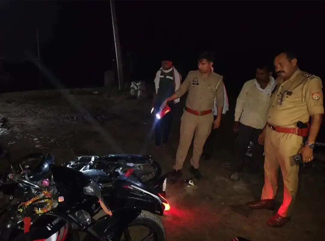 डीसीएम वाहन की टक्कर से बाइक सवार युवक की मौत, चालक फरार