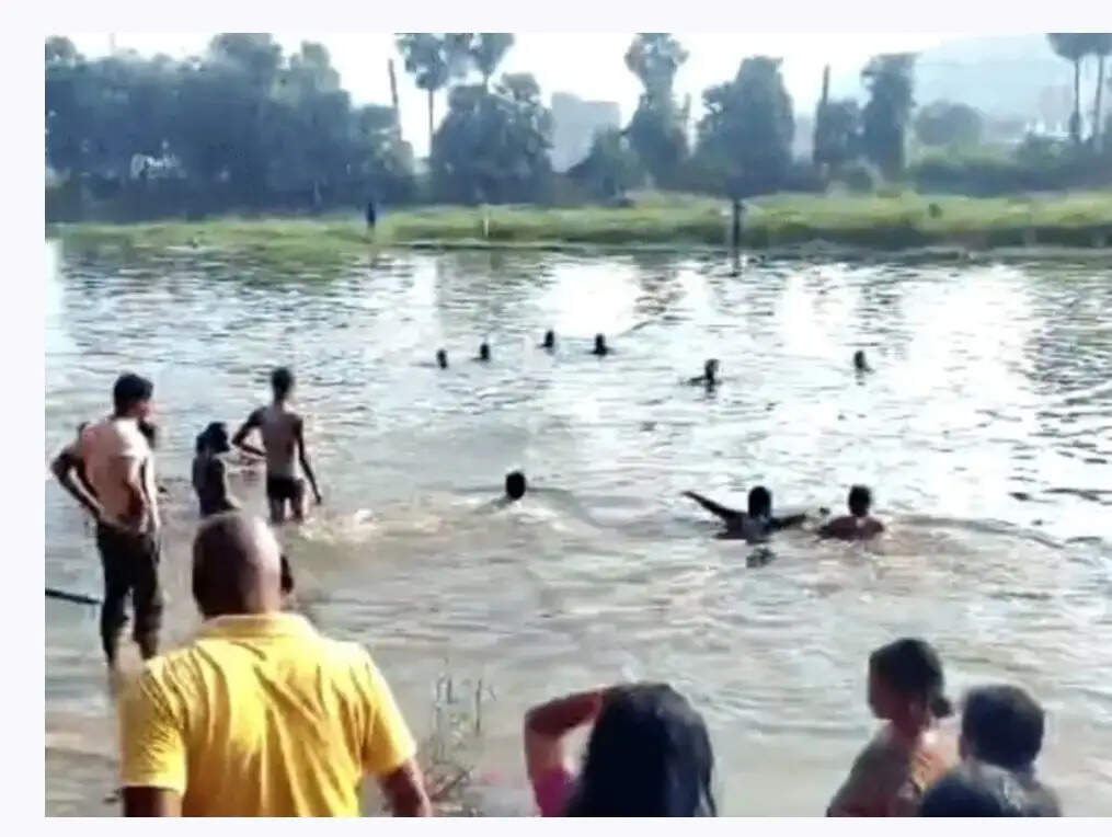 तालाब में डुबने से दंपति की मौत