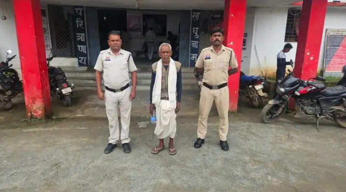 लैलूंगा डबल मर्डर और दुष्कर्म कांड का खुलासा, 65 वर्षीय आरोपित गिरफ्तार