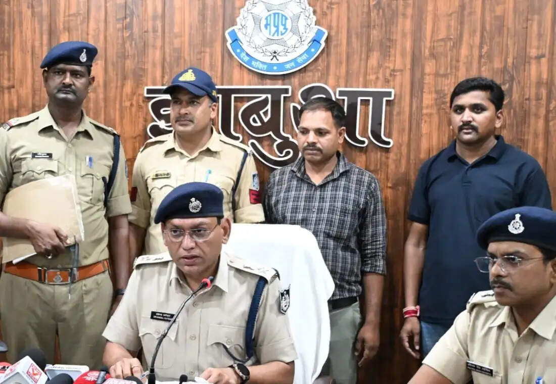 झाबुआ: नव दंपति से दिनदहाड़े जेवरात के लुटेरे आरोपित पकड़े गए; कीमती जेवरात भी बरामद