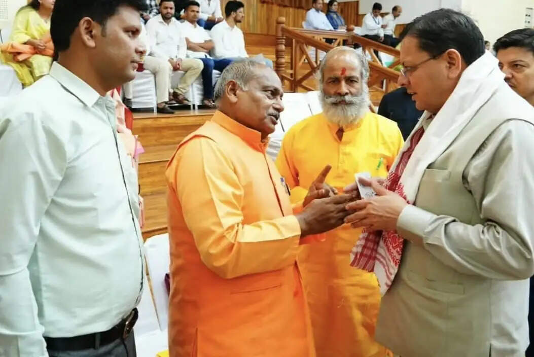 स्वतंत्रता सेनानी परिवारों की मांगों पर मुख्यमंत्री से हुई चर्चा