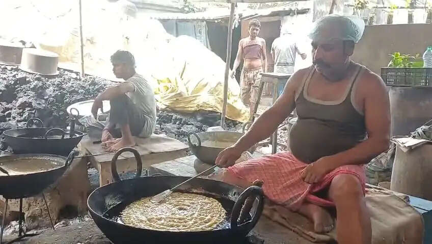 बांकुड़ा की मशहूर जंबो जलेबी पर महंगाई की मार