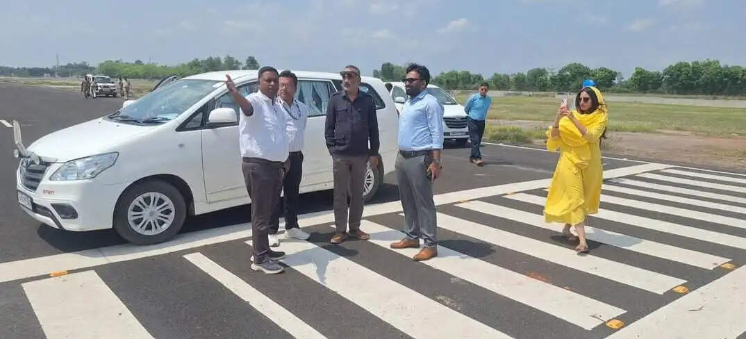 हवाई पर्यटन व एयर स्पोर्ट्स को बढ़ावा देने के लिए छह सदस्यीय टीम ने वीरपुर हवाई अड्डे का किया निरीक्षण