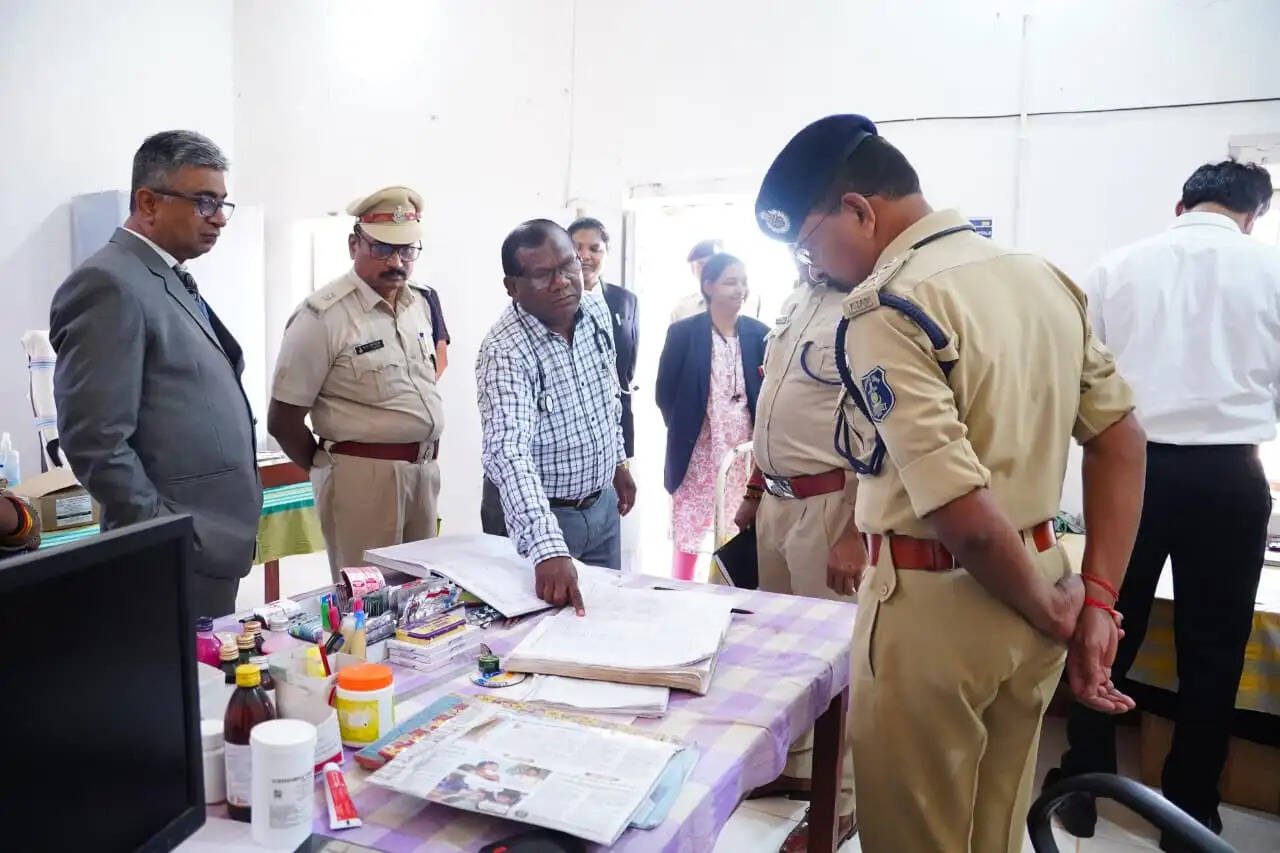 जिला जेल जशपुर का औचक निरीक्षण, बंदियों की सुविधाओं और व्यवस्थाओं का लिया गया जायजा