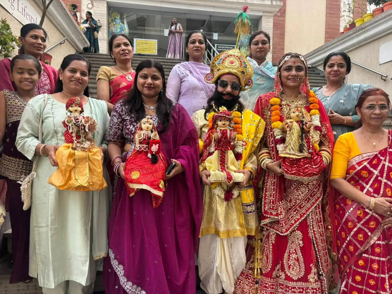 शहर में गूंज रहे गवर-ईसर के गीत, गणगौर की मची धूम