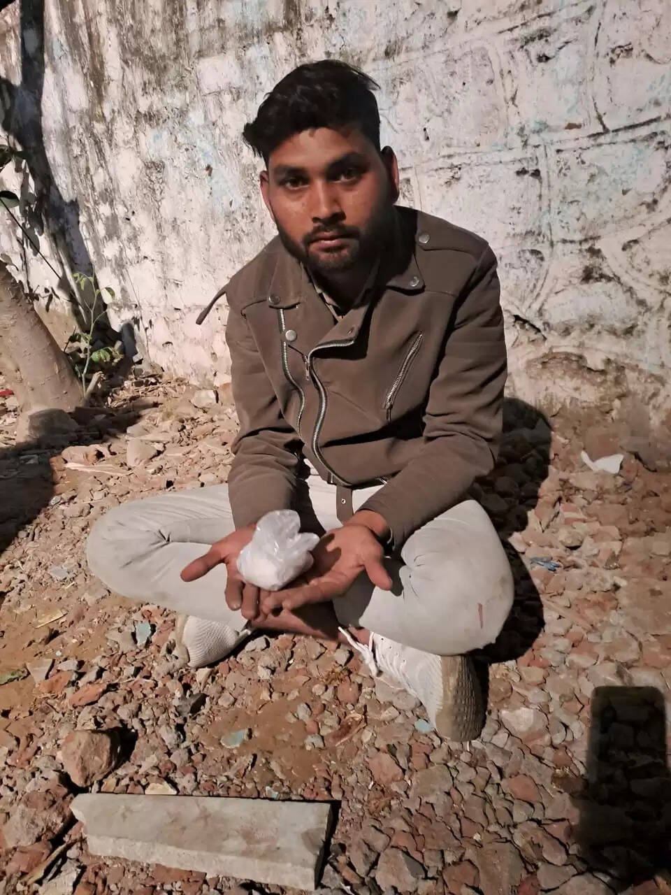 17 लाख रुपये की स्मैक के साथ तस्कर गिरफ्तार