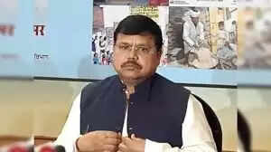 मप्र:&nbsp;1.90 करोड़ बिजली उपभोक्ताओं में से 1.40 करोड़ को मिलती है सस्ते दर पर बिजली : ऊर्जा मंत्री&nbsp;तोमर