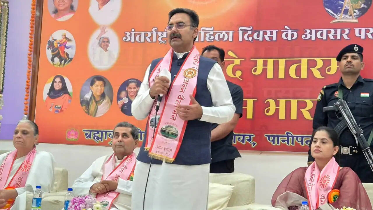 पानीपत: नारी शक्ति से ही स्वर्णिम भारत का निर्माण संभव: हरविंद्र कल्याण