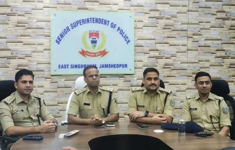 जमशेदपुर में दुर्गा पूजा के दाैरान सुरक्षा के पुख्ता इंतजाम, दाे हजार जवानों की तैनाती