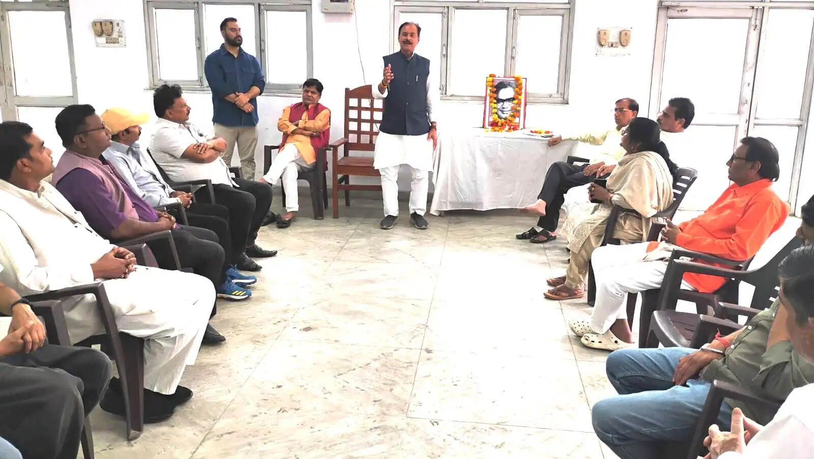 डॉ. राम मनोहर लोहिया के विचार समाज के उत्थान के लिए प्रेरणादायी : डॉ. रामाशीष राय