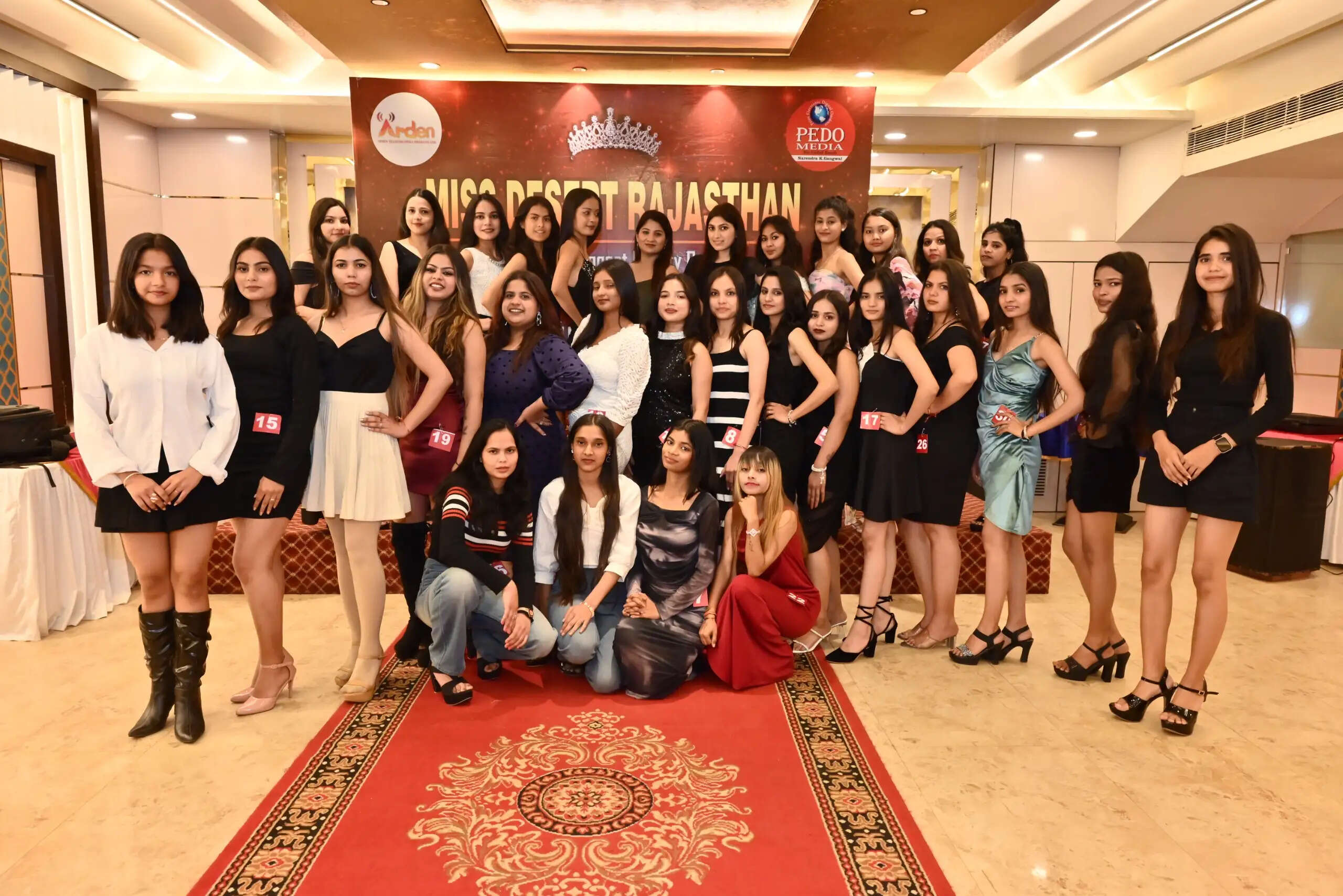 मिस डेजर्ट राजस्थान जयपुर ऑडिशन में मॉडल्स ने बिखेरे जलवे