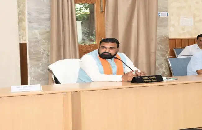 बिहार में इको टूरिज्म की अपार संभावनाएं, समग्र योजना बनाकर तेजी से करें काम : मुख्यमंत्री