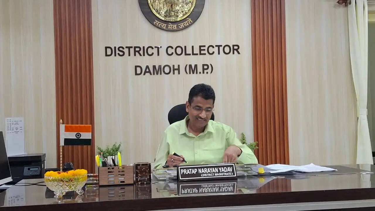 दमोहः राशन की 120 दुकानों पर छापेमारी, 1581 क्विंटल खाद्यान्न की हेराफेरी उजागर