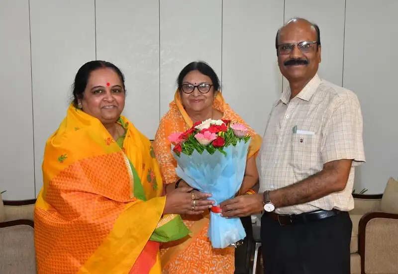 मप्रः राज्य महिला आयोग ने महिला सुरक्षा एवं गुमशुदा बालिकाओं की शीघ्र बरामदगी के लिए की पुलिस की सराहना