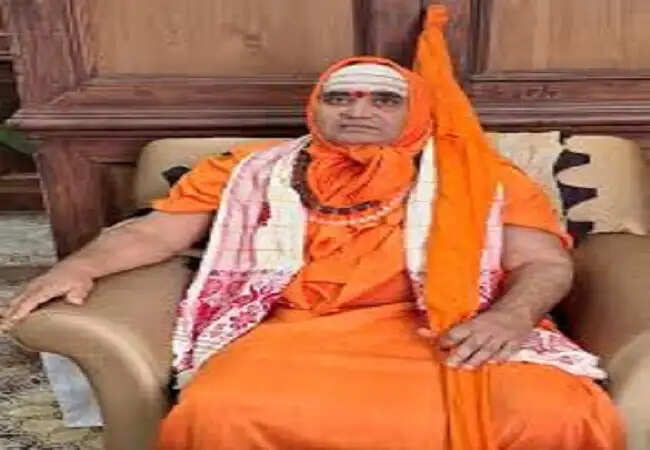 बांग्लादेशी हिंदुओं की सुरक्षा नई सरकार की प्राथमिकता हो : शंकराचार्य अधोक्षजानंद