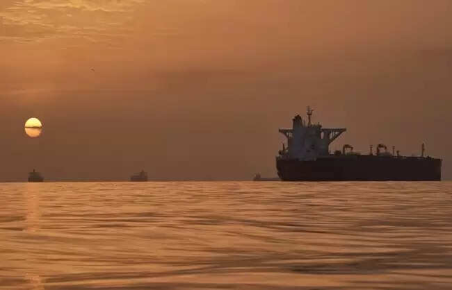 भारतीय टैंकर 'देश गरिमा' ने सुरक्षित पार किया होर्मुज, 22 अप्रैल को पहुंचेगा मुंबई