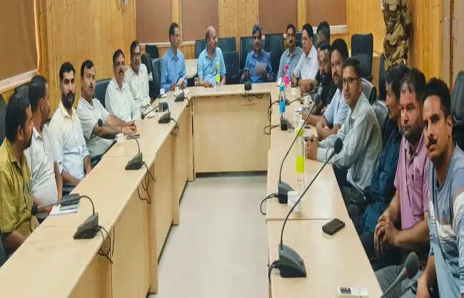 टनल हादसाः मुआवजे पर बनी सहमति, मृतकों के आश्रितों को मिलेंगे 45 लाख