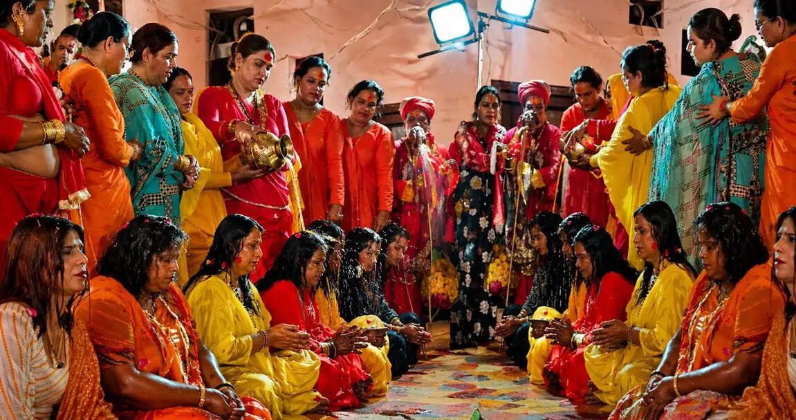 ‘घर वापसी’ की छटपटाहट :&nbsp;किन्नर समाज जो कथित इस्लामिक छल से बाहर आ रहा है!