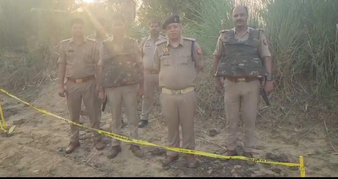 पुलिस मुठभेड़ में शातिर बदमाश घायल, अवैध असलहा बरामद