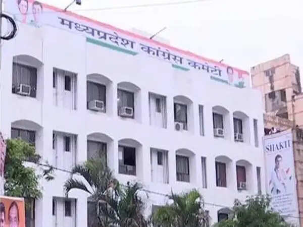 कांग्रेस का इलेक्ट्रॉनिक मीडिया के खिलाफ विरोध,&nbsp;टीवी डिबेट और व्यक्तिगत बाइट से दूरी बनाने का फैसला